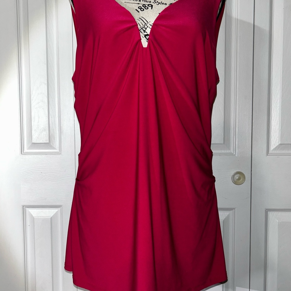 Le Chateau Fuchsia Sleeveless Tank Top